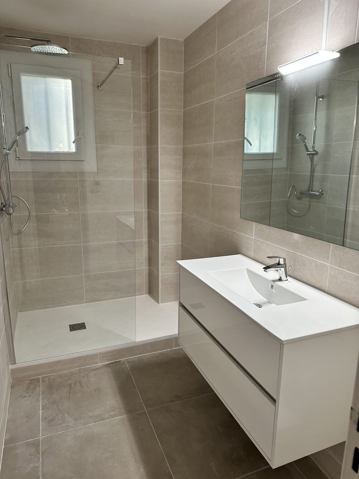 Création salle de bain cuisine – électricité plomberie Perpignan