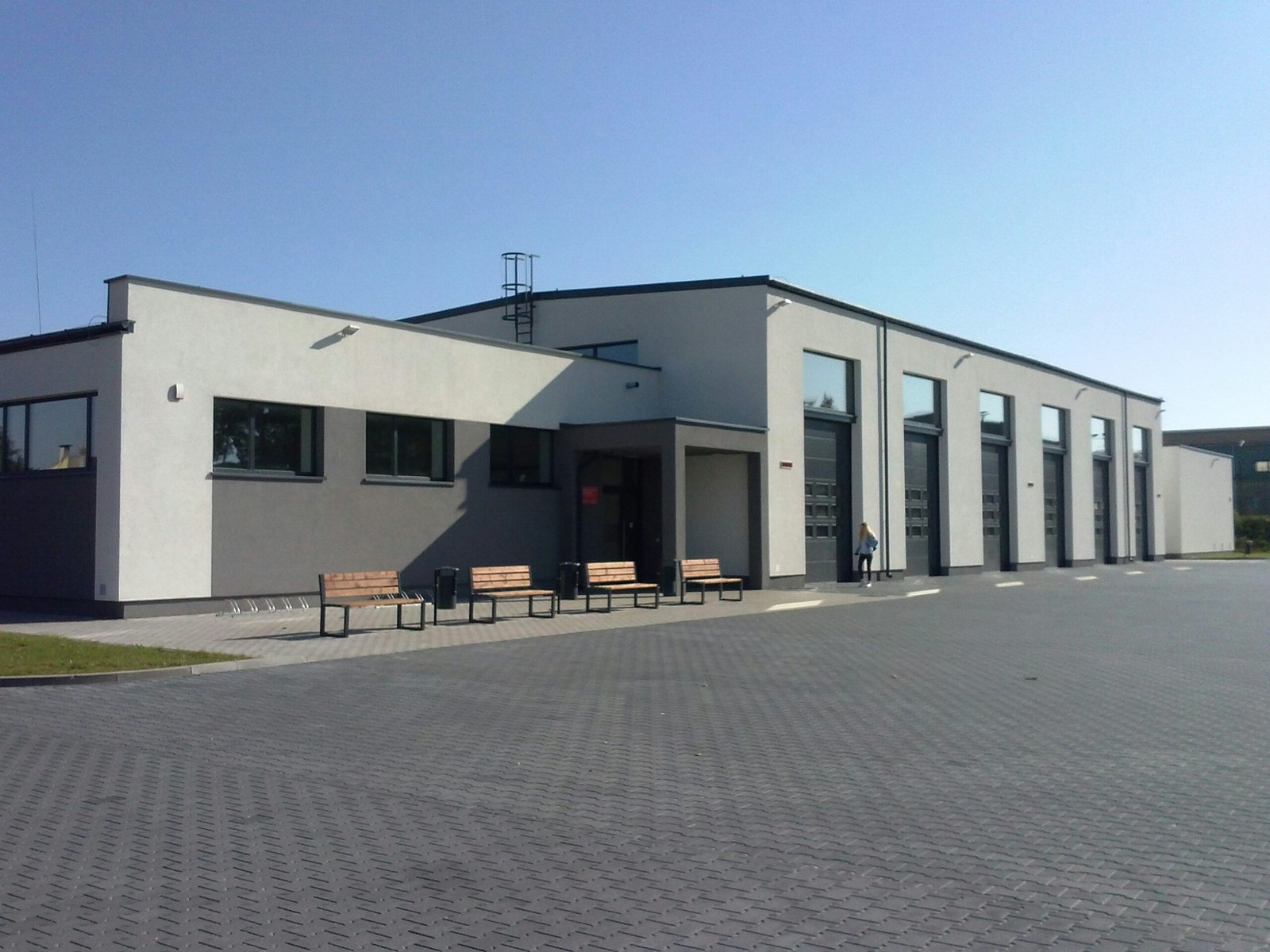 Contrat entretien peinture Perpignan avec retouches localisées